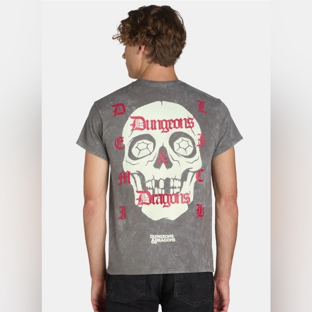 Dungeons & Dragons Men’s & Big Men's Mineral Wash Graphic Tee